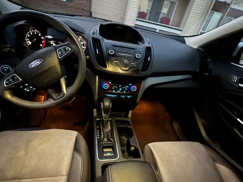 Used 2018 Ford Escape SE image 8