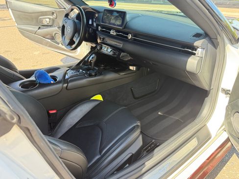 Used 2021 Toyota Supra Premium w/ Driver Assist Package image 9