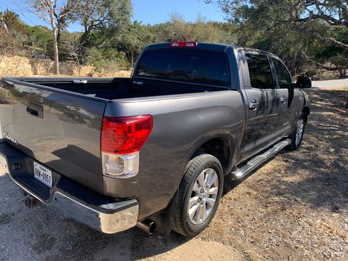 Used 2013 Toyota Tundra Platinum image 9