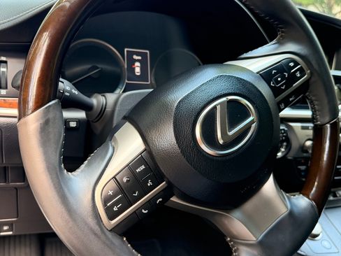 Used 2017 Lexus ES 350 FWD image 12