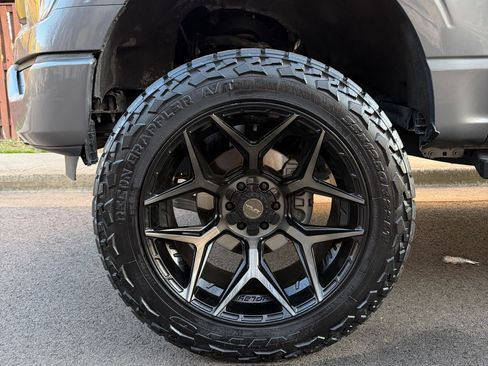 Used 2021 Ford F150 Lariat w/ Equipment Group 502A High image 11