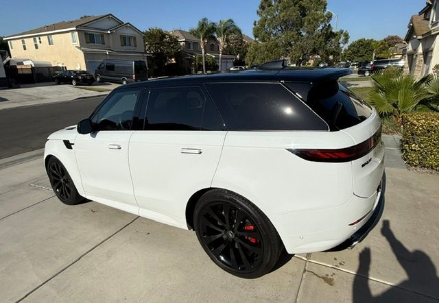 Used 2025 Land Rover Range Rover Sport Dynamic SE AWD/4WD image 19
