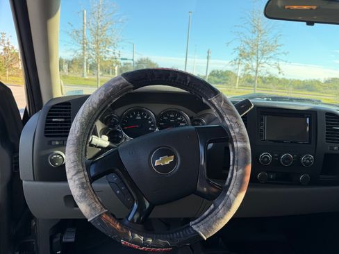 Used 2012 Chevrolet Silverado 2500 W/T w/ Snow Plow Prep Package image 29