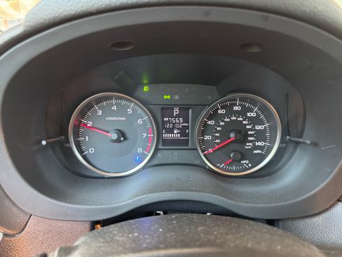 Used 2015 Subaru Crosstrek 2.0i Premium image 11