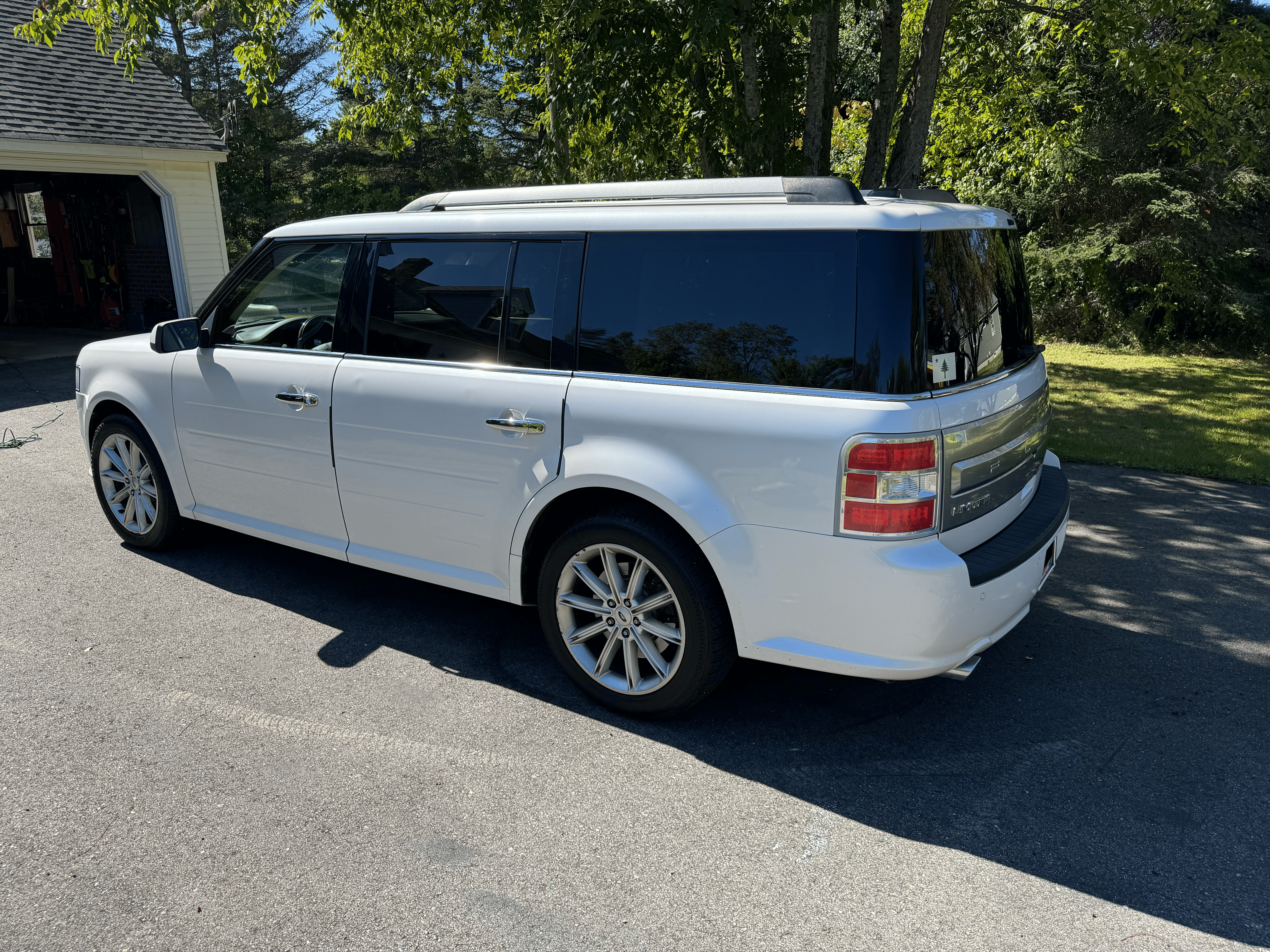 Used 2015 Ford Flex Limited AWD/4WD image 4