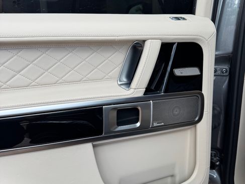 Used 2025 Mercedes-Benz G 63 AMG 4MATIC image 9