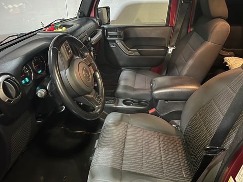 Used 2011 Jeep Wrangler Unlimited Sport AWD/4WD image 13