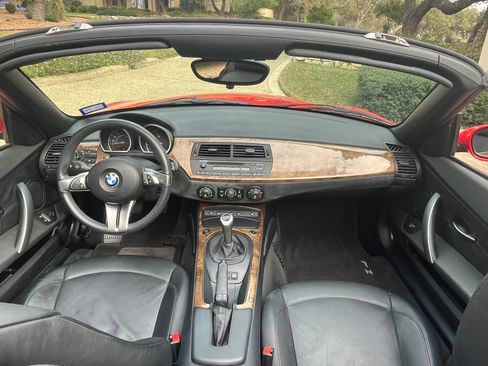 Used 2006 BMW Z4 3.0i image 14