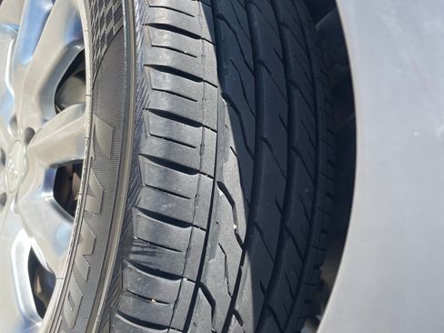 Used 2018 Jeep Cherokee Limited FWD image 6