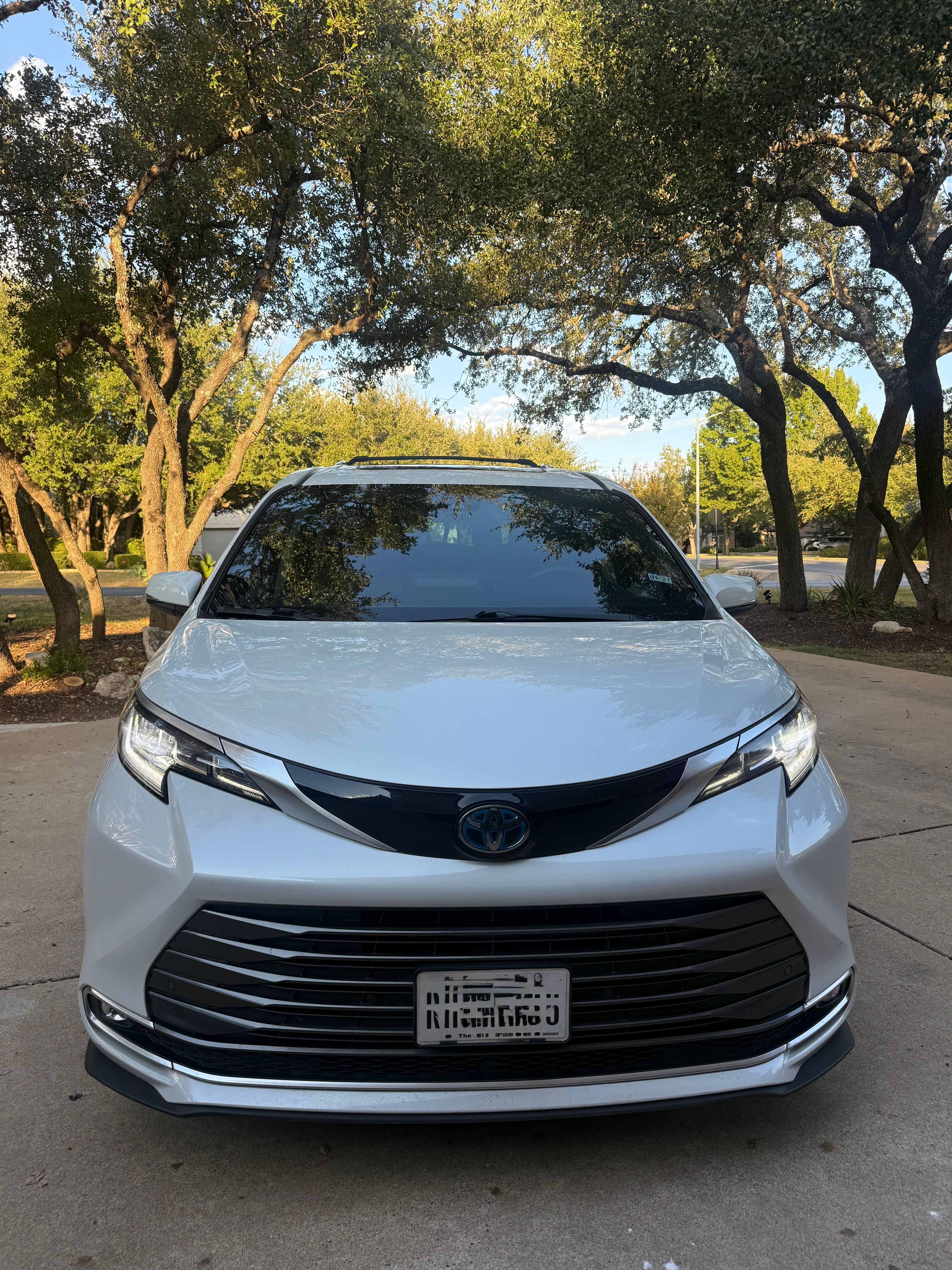 Used 2022 Toyota Sienna Limited AWD/4WD image 12