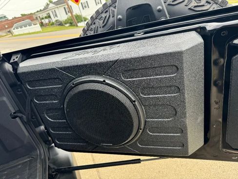 Used 2022 Ford Bronco Wildtrak image 12