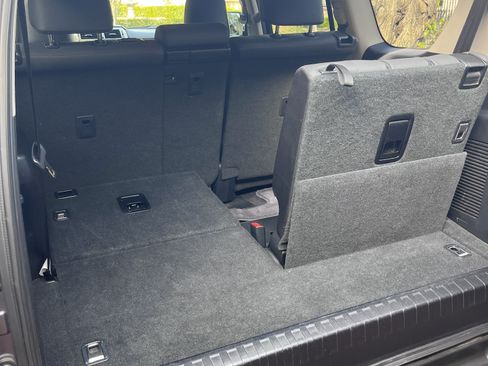 Used 2015 Lexus GX 460 image 10