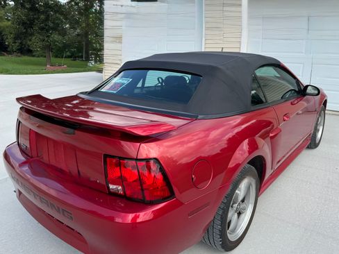 Used 2002 Ford Mustang GT RWD image 4