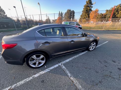 Used 2013 Acura ILX w/ Premium Package image 13