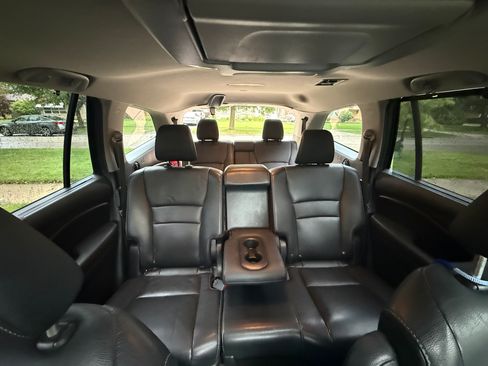Used 2019 Honda Pilot Touring image 10
