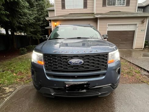 Used 2019 Ford Explorer Sport w/ Equipment Group 401A AWD/4WD image 2