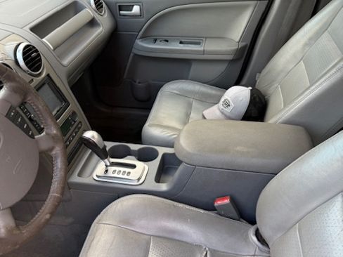 Used 2006 Ford Freestyle SE image 4