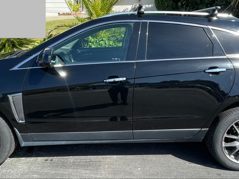 Used 2016 Cadillac SRX Performance w/ Midnight Edition Package AWD/4WD image 2