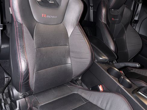 Used 2015 Hyundai Genesis 3.8 image 10