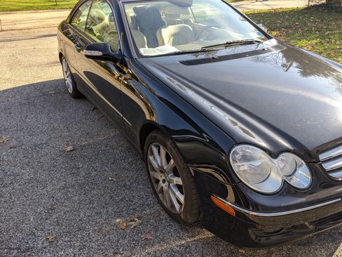 Used 2007 Mercedes-Benz CLK 350 Coupe image 9