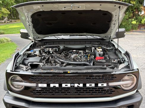Used 2023 Ford Bronco Wildtrak AWD/4WD image 26