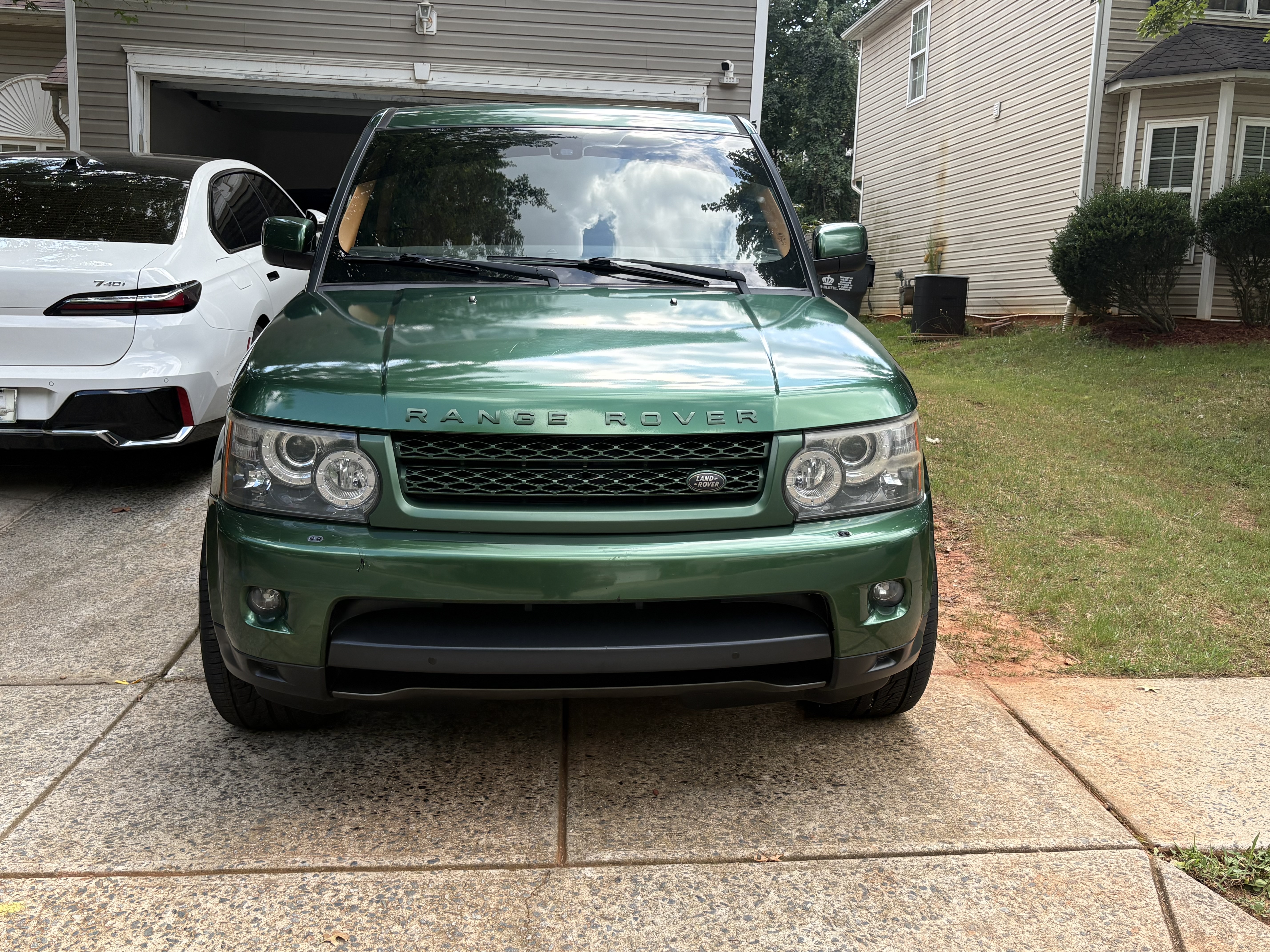 Used 2011 Land Rover Range Rover Sport HSE AWD/4WD image 10