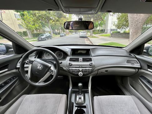 Used 2010 Honda Accord LX image 8