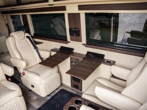 Used 2023 Mercedes-Benz Sprinter 3500 image 23