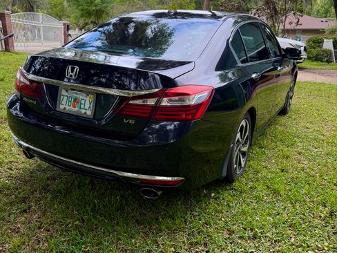 Used 2016 Honda Accord EX-L image 11