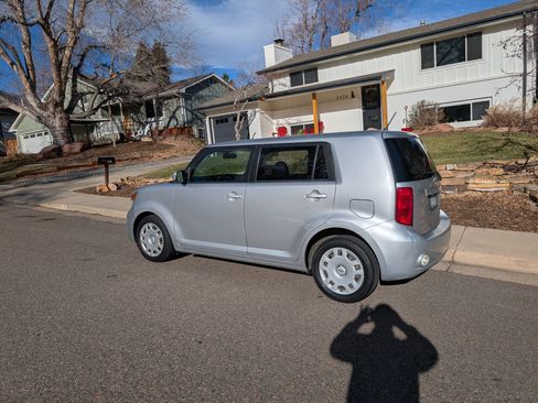 Used 2008 Scion xB image 10