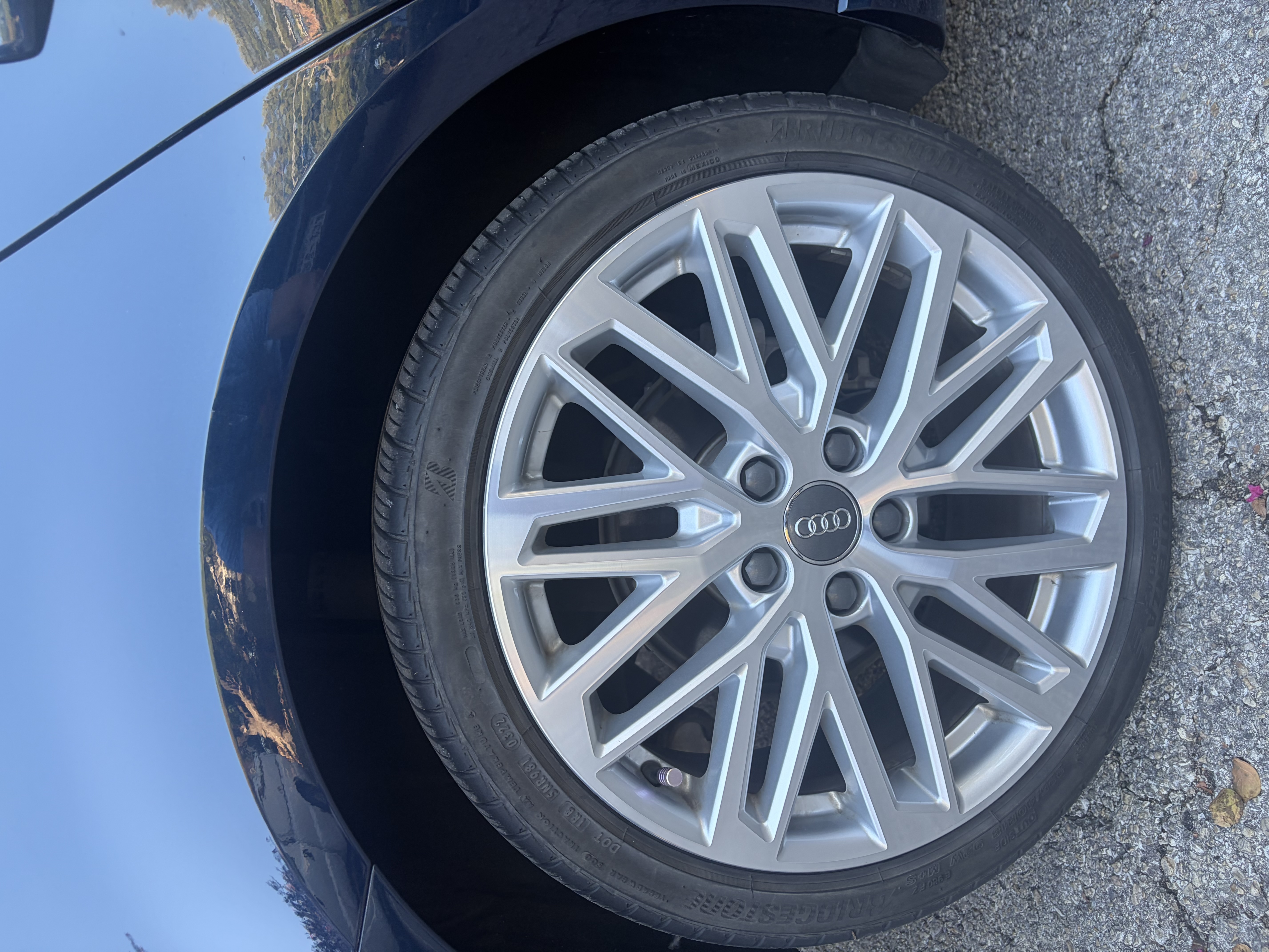 Used 2018 Audi A3 e-tron Premium w/ Sport Package FWD image 12