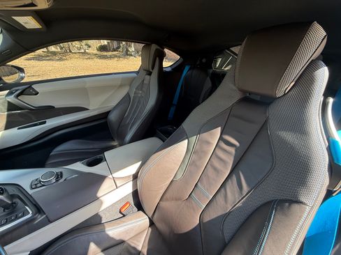 Used 2016 BMW i8 image 19