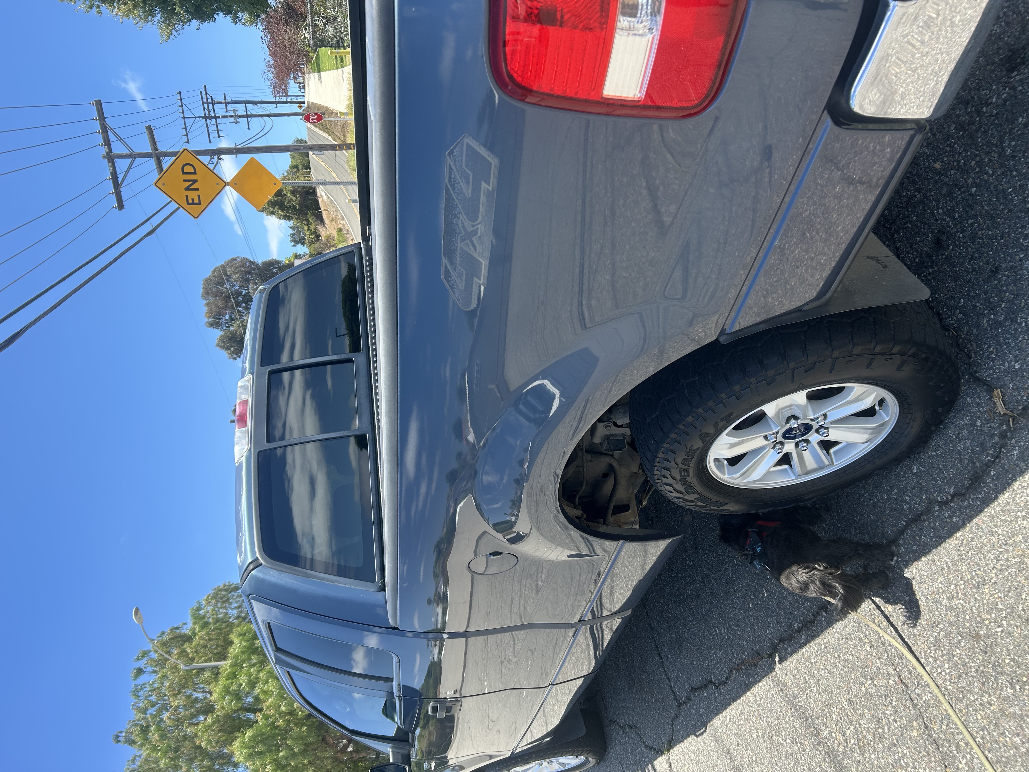 Used 2005 Ford F150 XLT AWD/4WD image 2