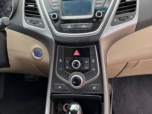 Used 2016 Hyundai Elantra Value Edition FWD image 6