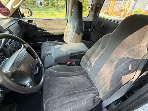 Used 2004 Dodge Dakota SLT w/ Skid Plate Group AWD/4WD image 10