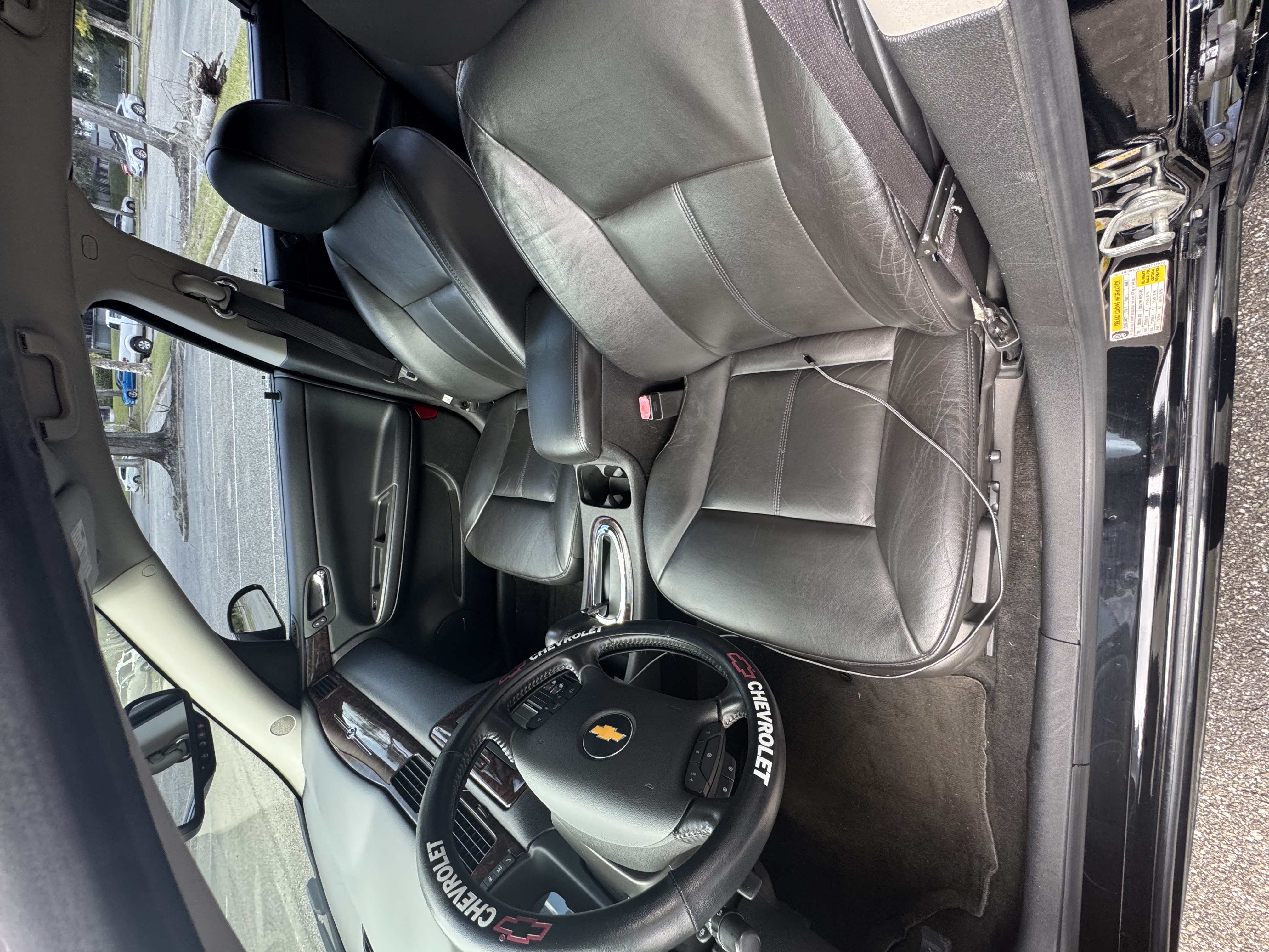 Used 2013 Chevrolet Impala LTZ FWD image 8