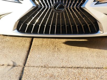 Used 2023 Lexus ES 350 Ultra Luxury w/ Accessory Package (Z2)