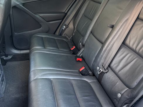 Used 2017 Volkswagen Tiguan Sport image 12