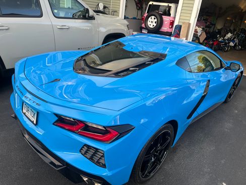 Used 2020 Chevrolet Corvette Stingray Preferred Cpe w/ 2LT Preferred Equipment Group RWD image 2