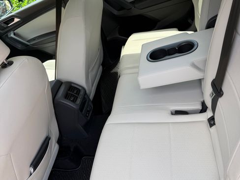 Used 2019 Volkswagen Tiguan S FWD image 9
