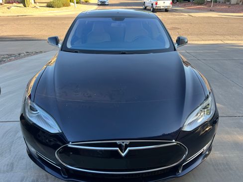 Used 2014 Tesla Model S P85 image 12