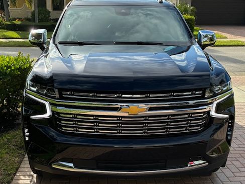 Used 2023 Chevrolet Tahoe Premier image 2