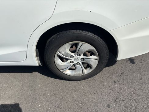 Used 2014 Honda Civic LX image 12