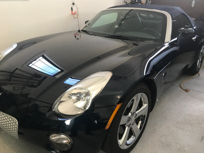 Used 2007 Pontiac Solstice Convertible w/ Premium Package