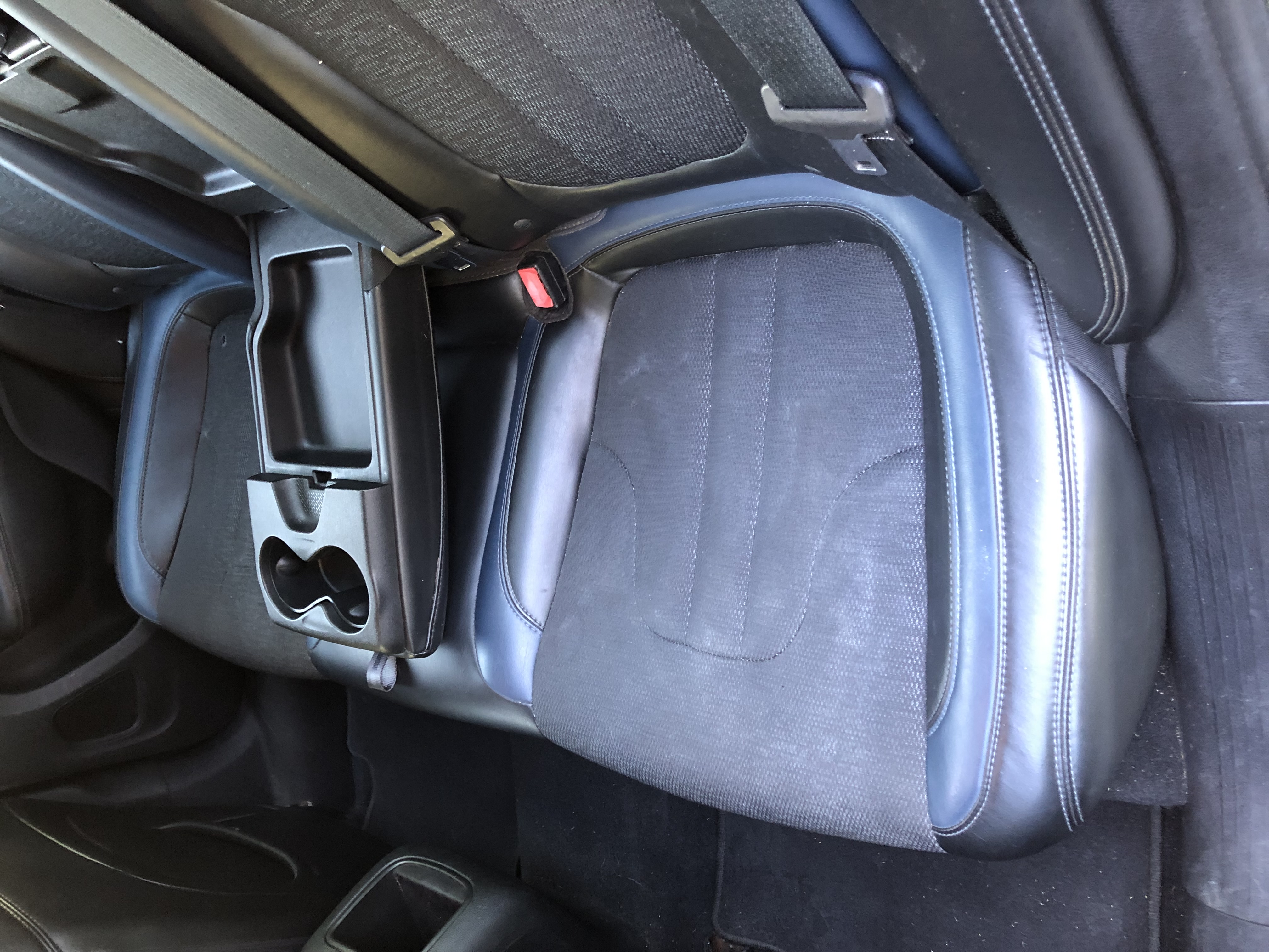 Used 2015 Chrysler 200 S FWD image 11