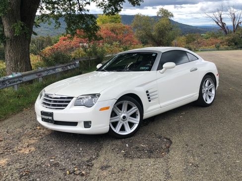 Used 2004 Chrysler Crossfire Coupe image 1