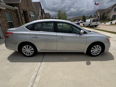 Used 2014 Nissan Sentra SV FWD image 1