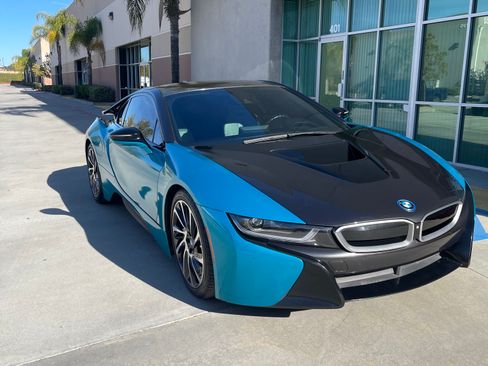 Used 2015 BMW i8 image 10