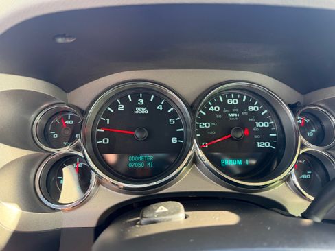 Used 2012 Chevrolet Silverado 2500 W/T w/ Snow Plow Prep Package image 21