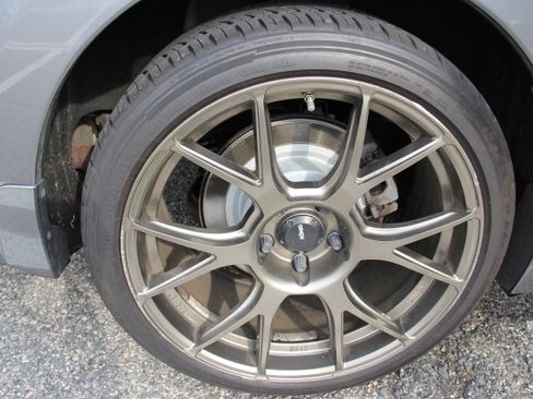 Used 2016 Nissan Maxima Platinum w/ Interior Lighting Package image 11